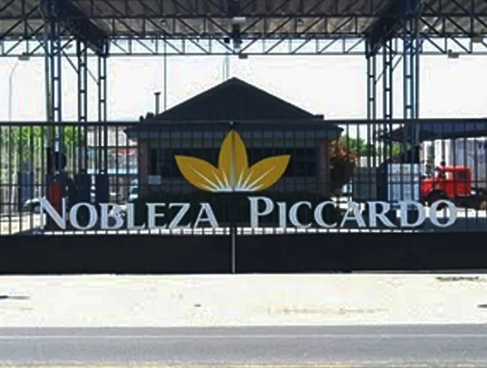Hasta el 2011, el predio albergó la planta productora de la tabacalera Nobleza Piccardo