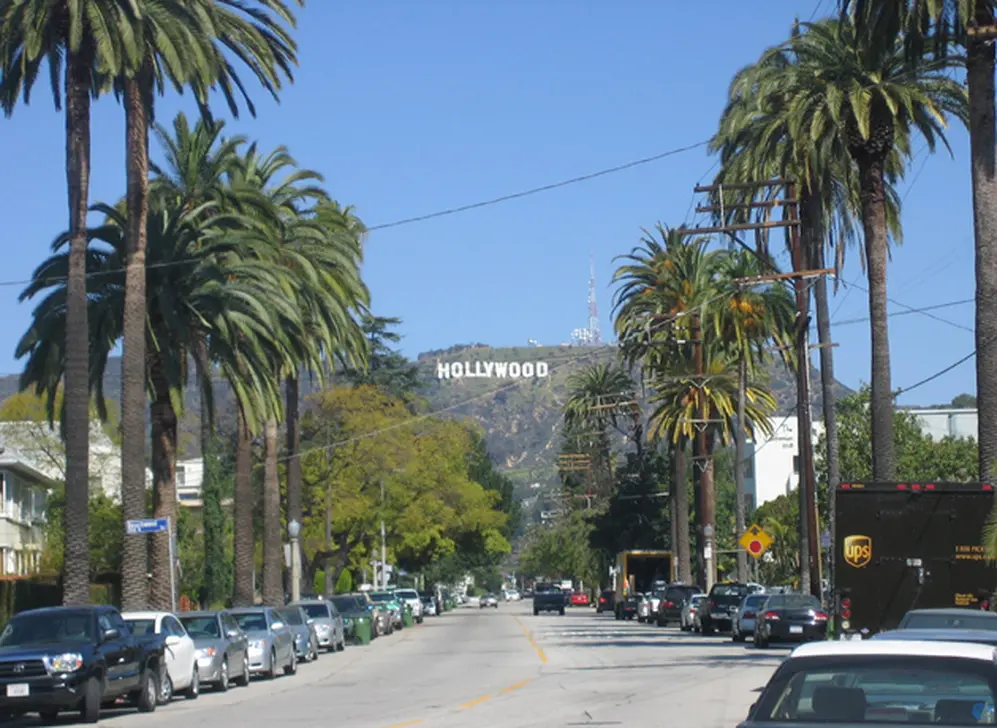 El acuerdo provocará un sismo en Hollywood.