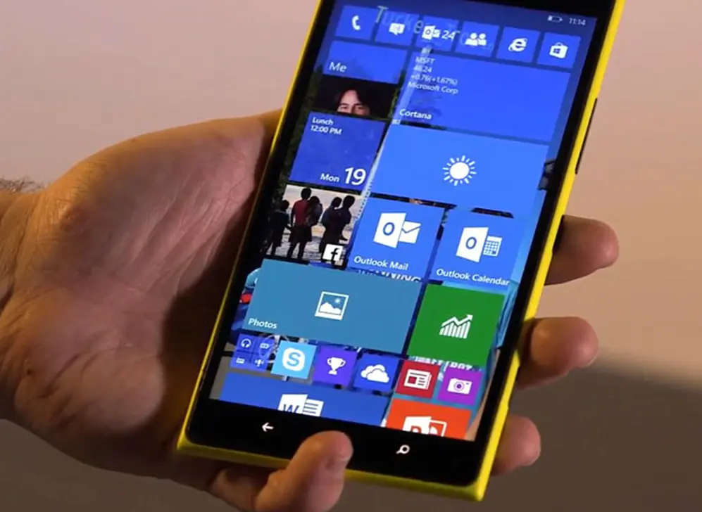 Lumia 1020 de Nokia con Windows Phone.