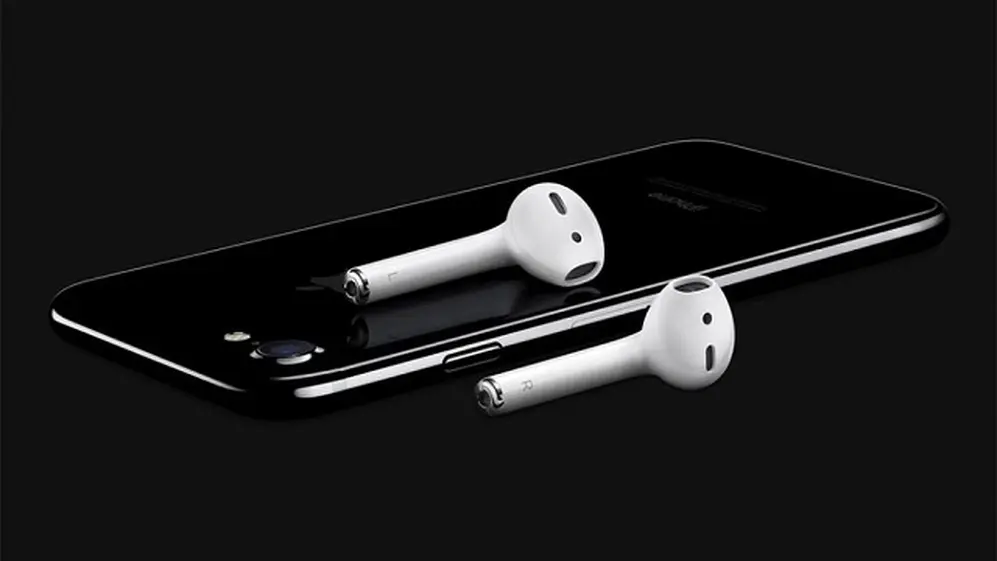 Los auriculares inalámbricos se distinguen por su diseño y calidad.