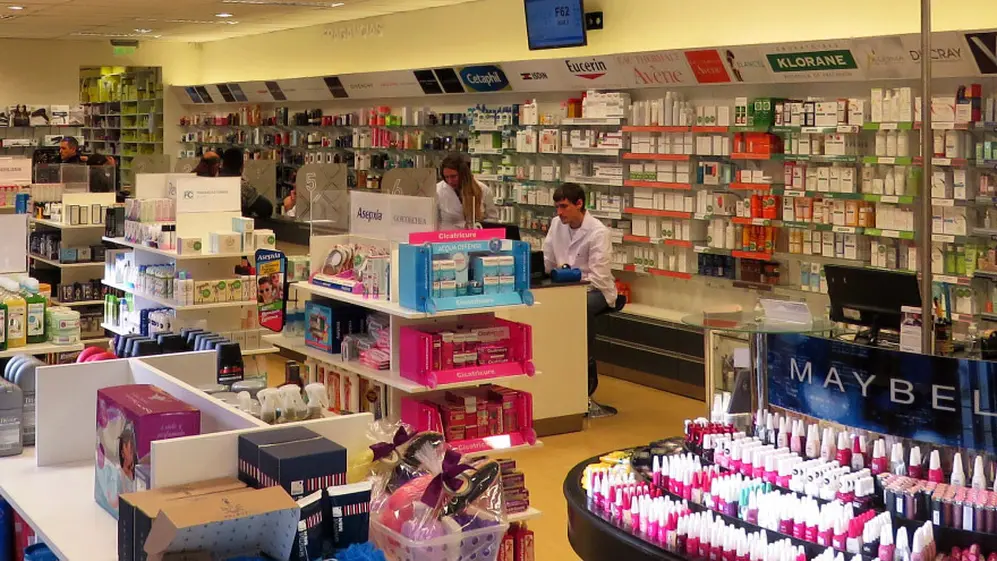 Perfumerías y farmacias sufren faltantes de productos de amplia demanda.