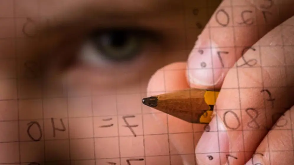 Hay plataformas que permiten que los jóvenes tomen clases virtuales de Matemática