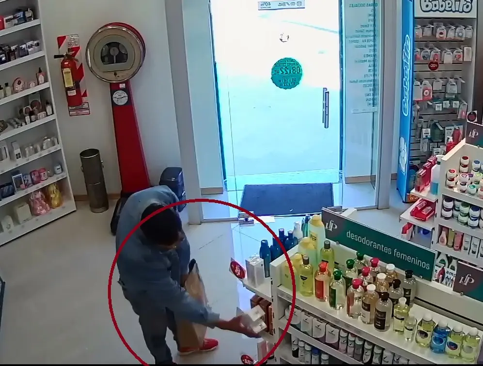 Robo en una farmacia.