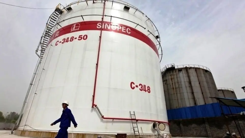 La petrolera de Eurnekian sale del rojo, tras comprar Sinopec