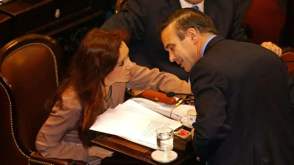 Pichetto con Cristina Kirchner en el Senado