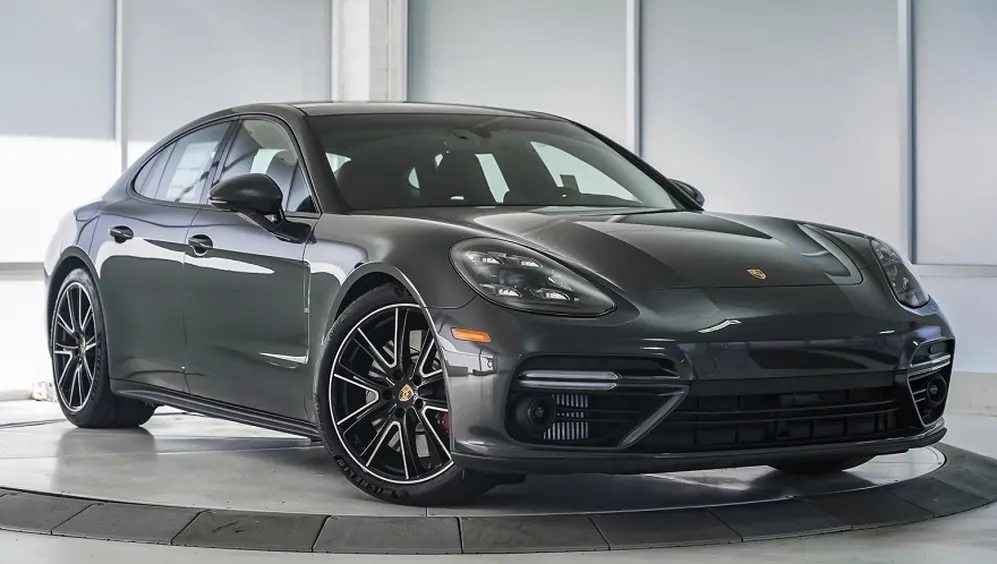 Un Porsche Panamera, de la colección de Messi.