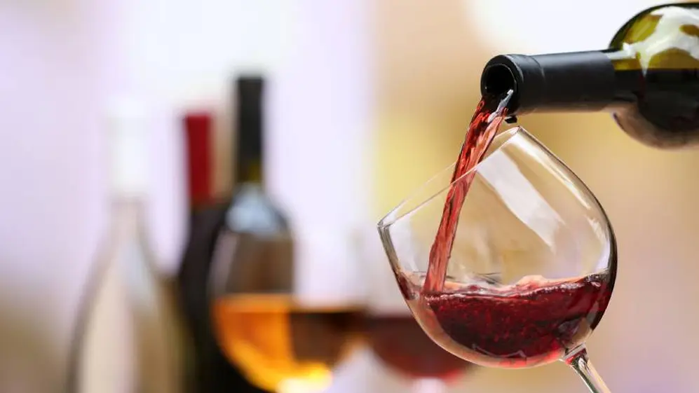 Durante la cuarentena cada vez más personas recurren al alcohol para aliviar malestares psicológicos