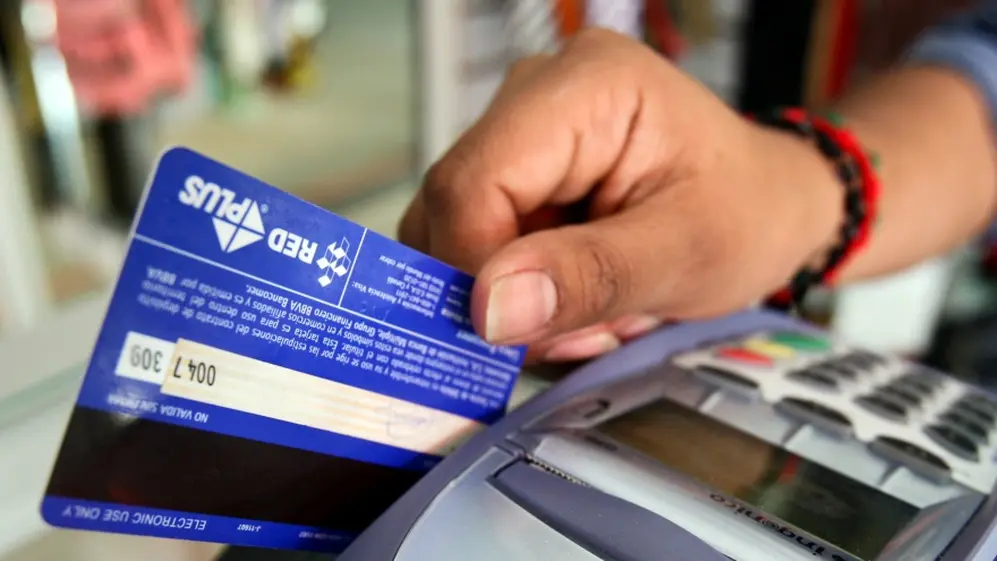 Comercios AFIP: quiéne deben aceptar tarjetas de débito