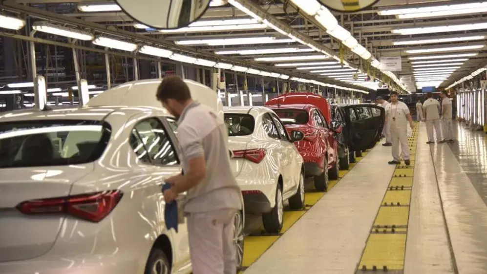 El mercado brasileño representa el destino para el 60% de los autos producidos en Argentina