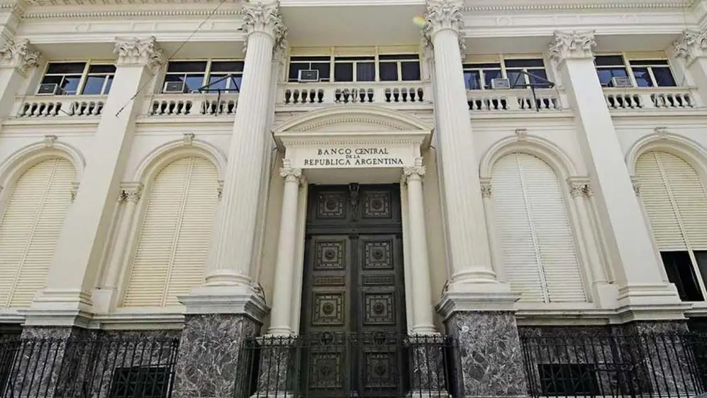 El BCRA dijo que los bancos tienen utilidades en los primeros cuatro meses