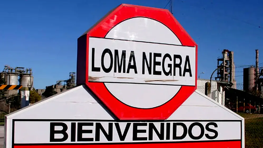 Loma Negra tuvo que paralizar sus hornos por el faltante de insumos básicos para la elaboración de cemento.
