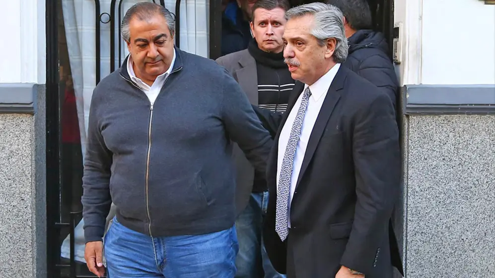 Héctor Daer, principal dirigente de la CGT, bajo presión de los piqueteros y sindicatos afines al kirchnerismo, para adoptar una postura más combativa ante la crisis económica
