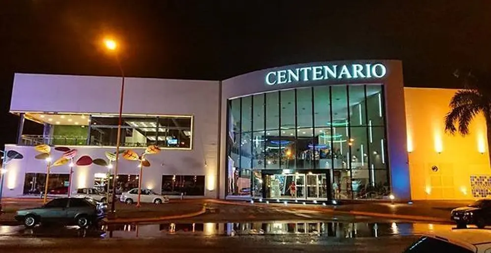 En Corrientes, el shopping de la capital provincial acaba de reabrir su patio de comidas.