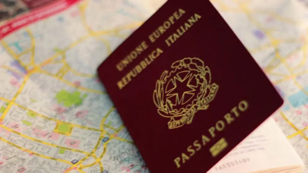 El pasaporte italiano permite viajar por toda Europa sin restricciones y hace innecesaria la visa para ingresar a EE.UU.