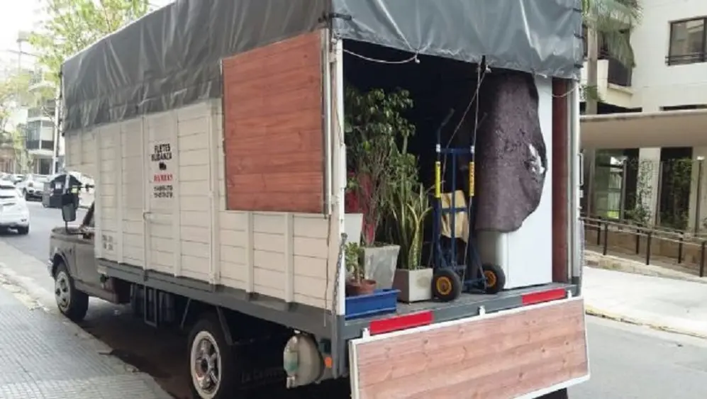 El tipo de transporte es clave en el costo de una mudanza.