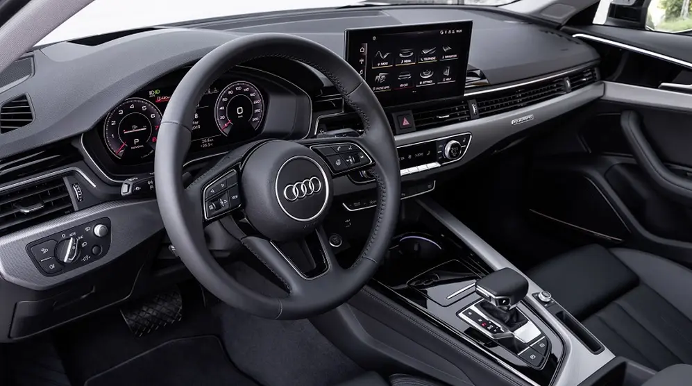 Así es el Audi A4 por dentro.