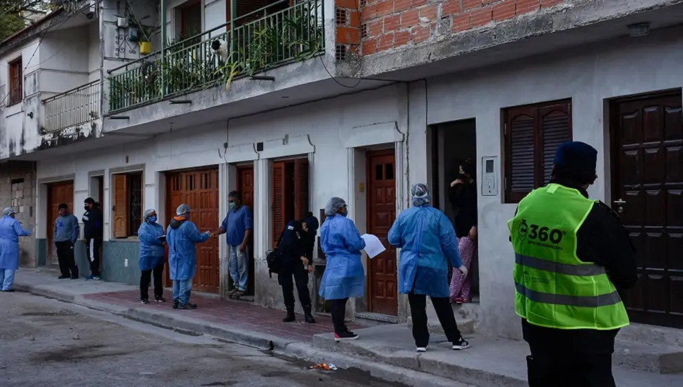 En algunos barrios de la capital jujeña se realizaron isopados casa por casa