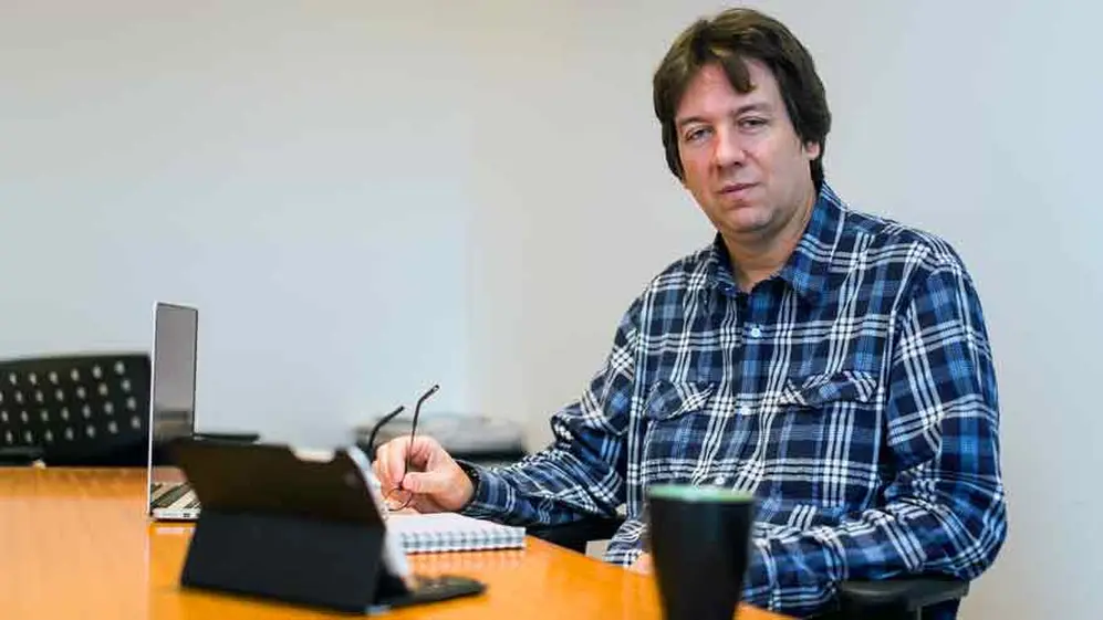 César Etchebarne: 