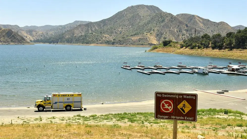 La búsqueda en el lago Piru tiene lugar desde el miércoles.