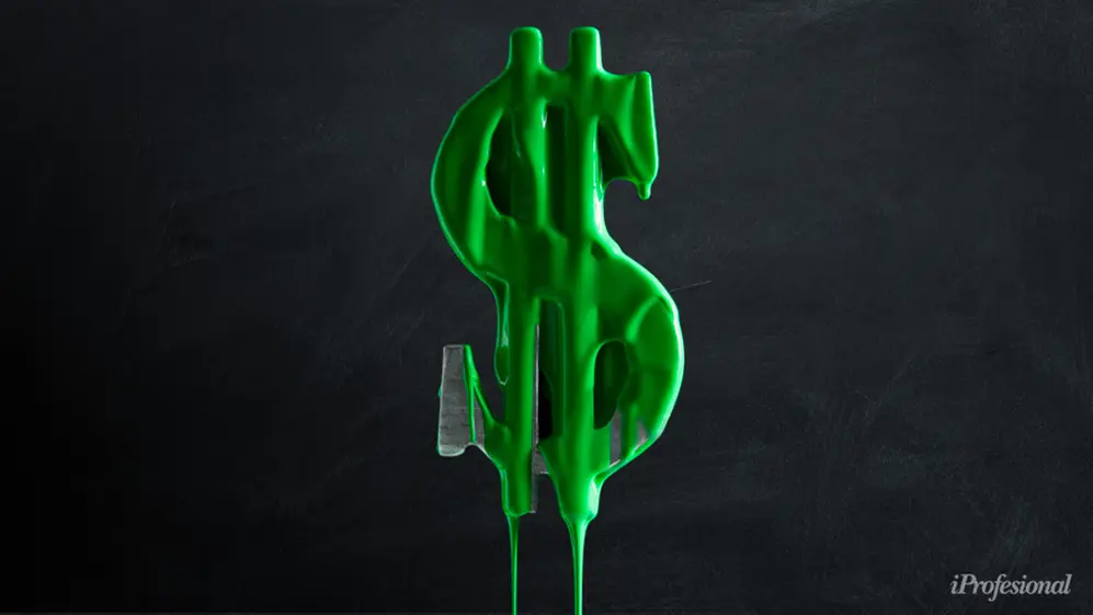 Tetaz remarca que el rojo fiscal es cada vez más grande, por lo que se reflejará en el precio del dólar