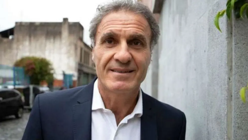 El ex jugador de la selección de fútbol en medio de la polémica por las vacunas contra el COVID19.