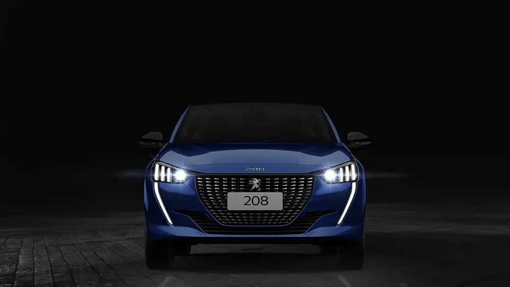 El Peugeot 208 tiene en sus faros led el diseño de las garras del león.