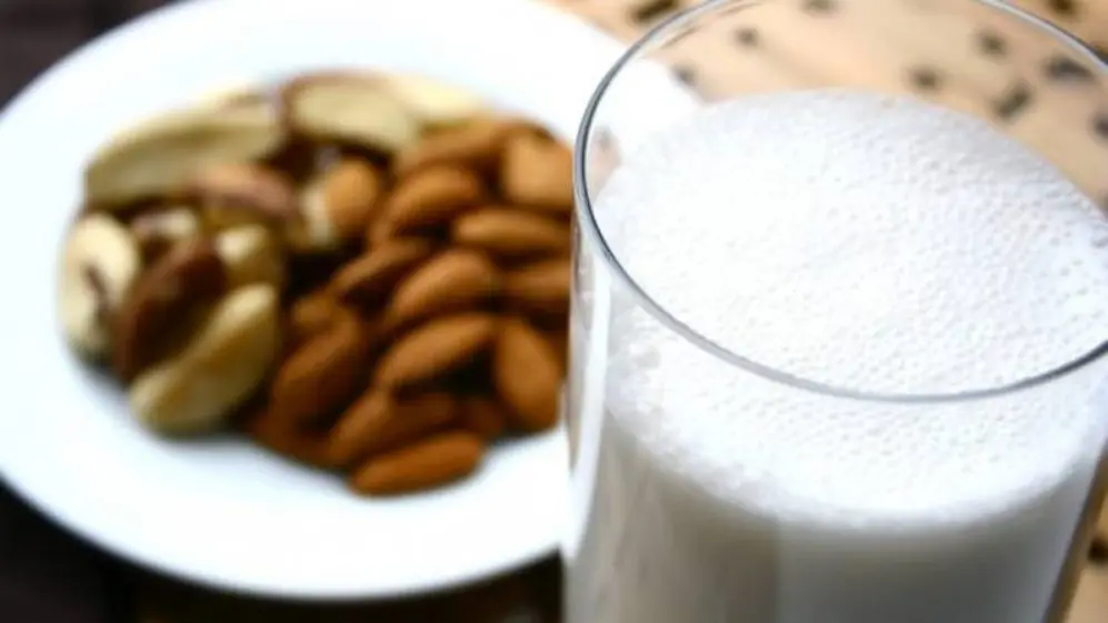 Las leches vegetales son una alternativa para quienes no quieren o no pueden tomar leche de vaca