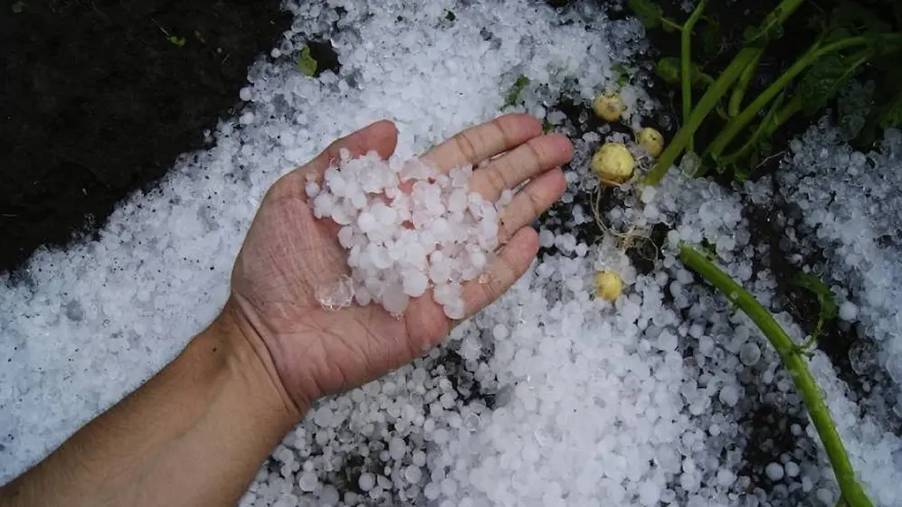 Esto significan los sueños con granizo
