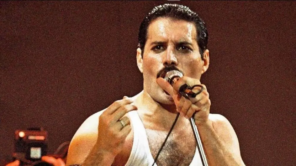 Freddie Mercury en uno de sus recitales
