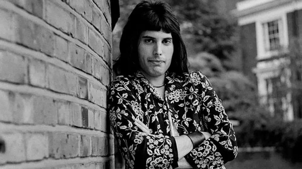 Freddie Mercury joven