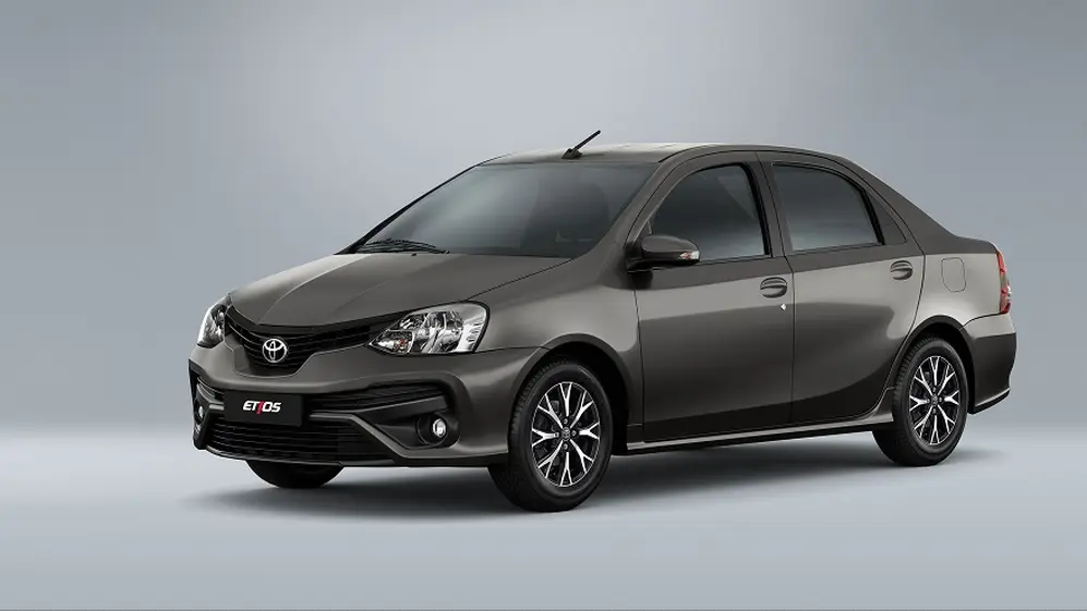 Toyota Etios, otros de los líderes, ahora con GNC de serie.