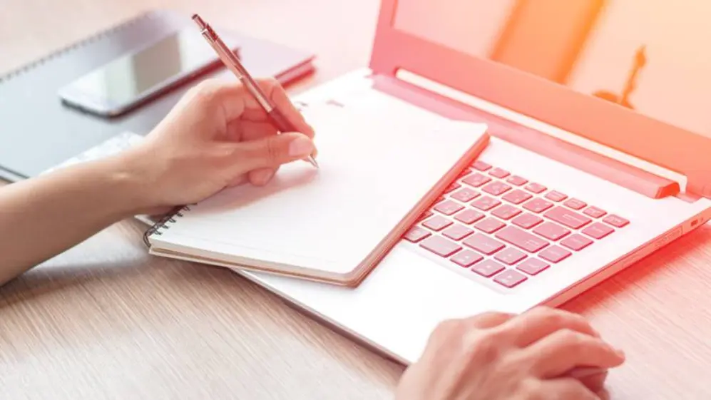 Hay muchos cursos de francés online para principiantes, tanto pagos como gratuitos