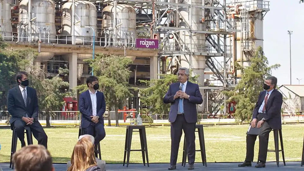 El presidente Alberto Fernández en el anuncio de inversiones de Raizen.