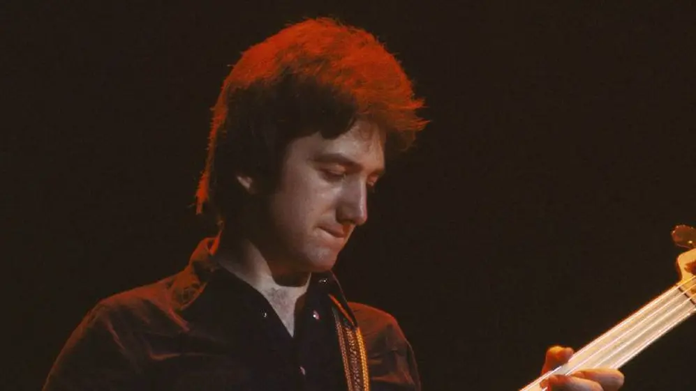 John Deacon fue el único que no quiso cantar