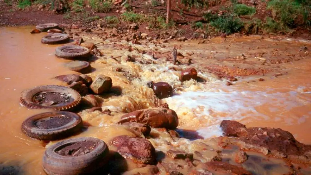La minería es una de las grandes responsables de la contaminación del agua