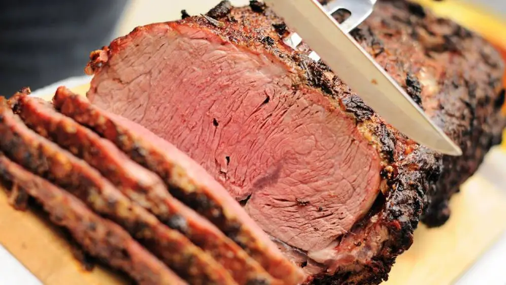 EL roast beef es uno de los cortes que se puede usar para hacer guiso de lenejas