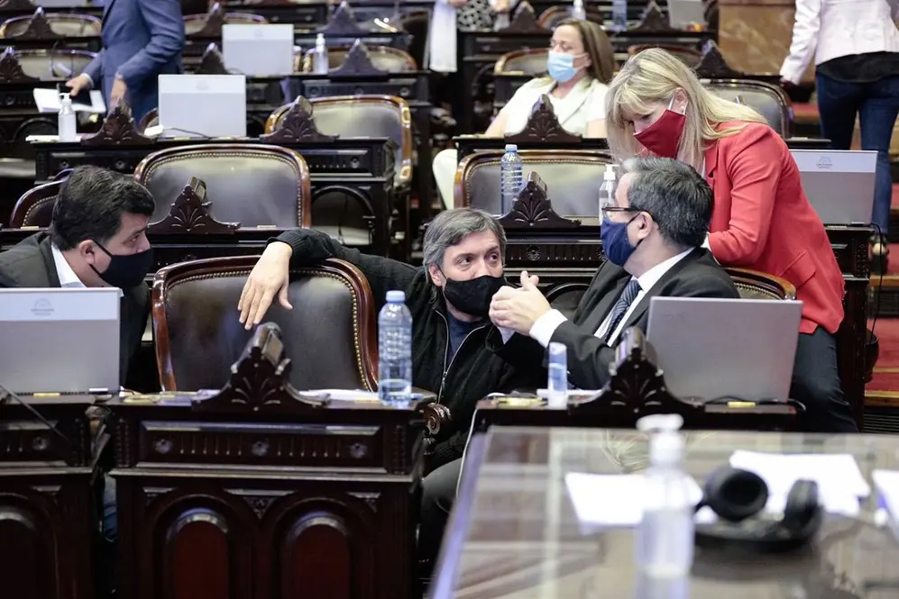 El Frente de Todos rechazó el pedido de Juntos por el Cambio, que no bajó a recinto.