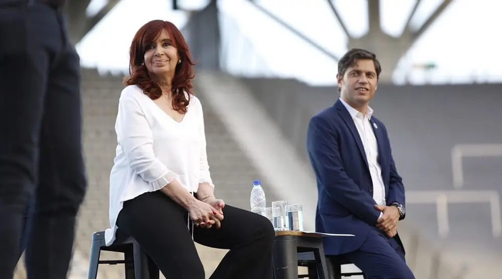 Cristina Kirchner en campaña: según las encuestas, sus críticas a Macri están resultando en un efecto boomerang
