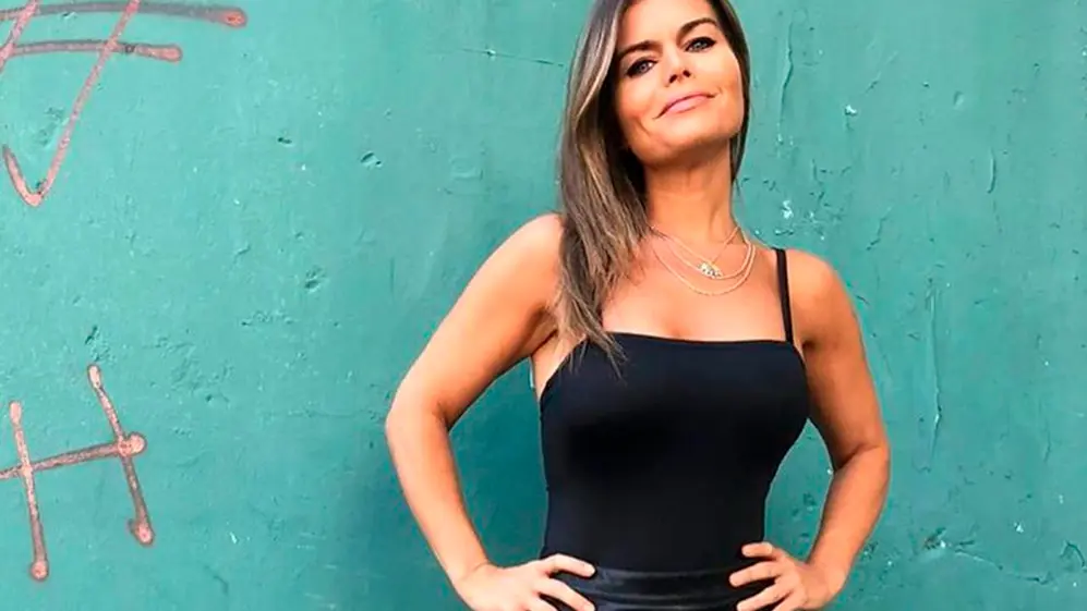 Á