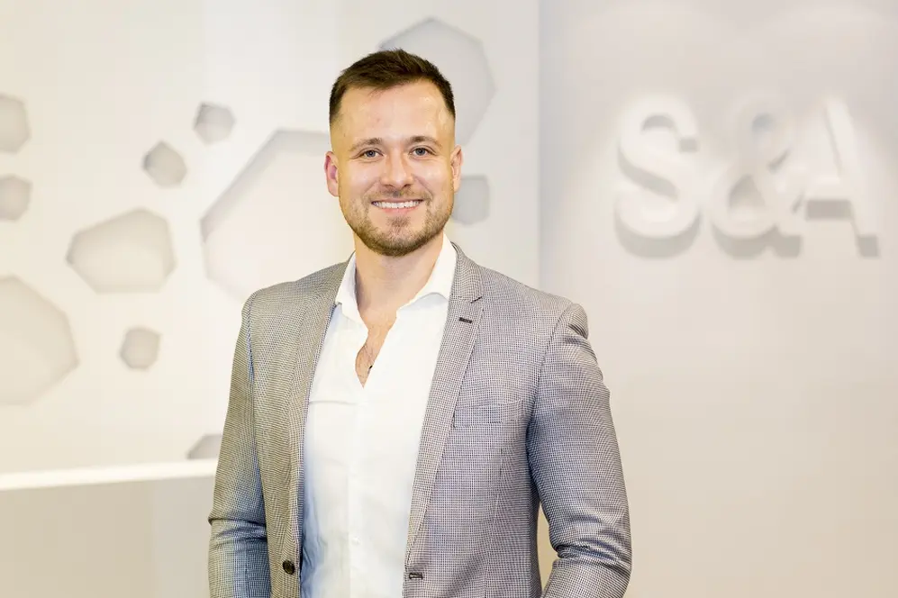 Socio fundador y CEO de Sasovsky & Asociados