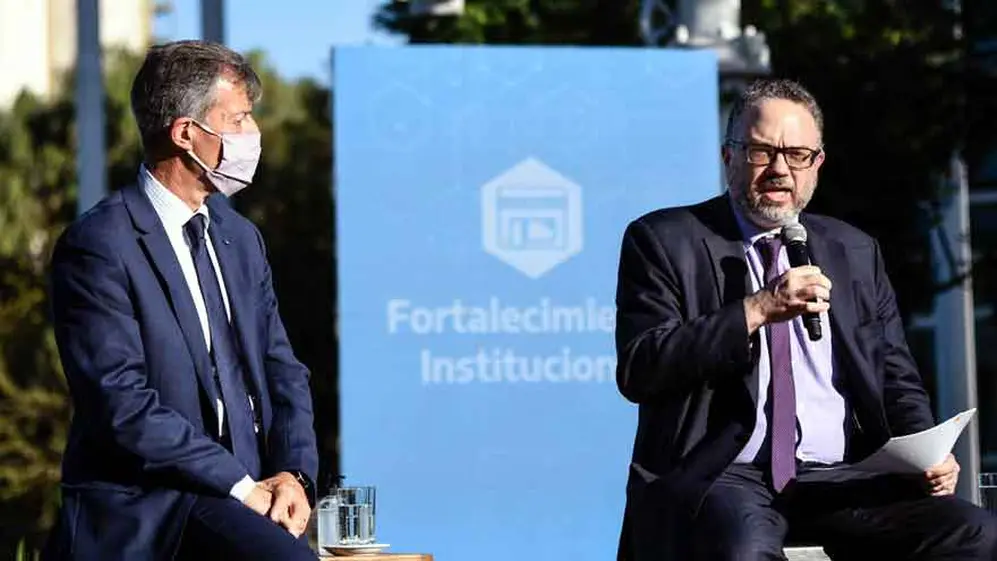 A la derecha, Matías Kulfas en el lanzamiento del plan.