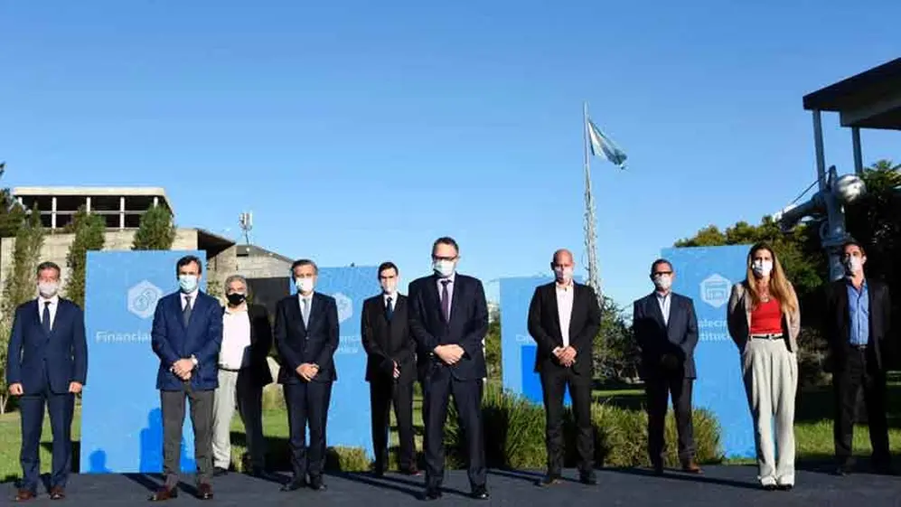 Funcionarios, académicos y empresarios participaron en el lanzamiento del plan.