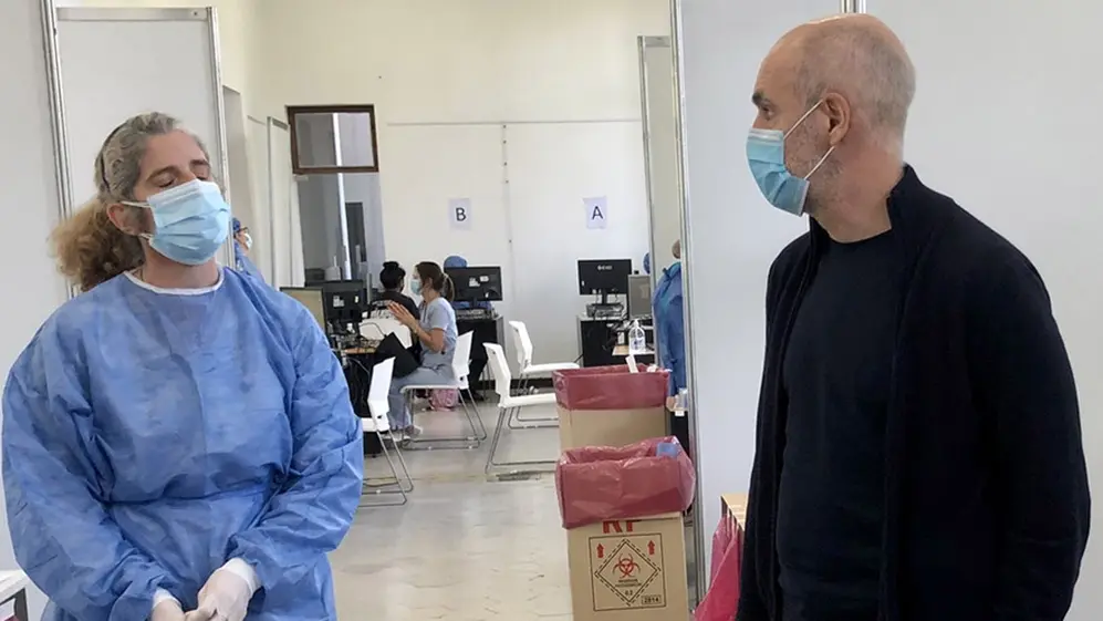 Rodríguez Larreta visitó un centro de testeo en San Telmo. Llamó a 