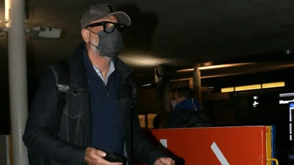 El 99% de ese avión venía a vacunarse