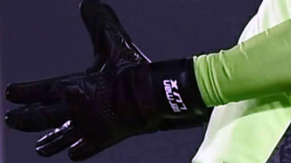 Pérez usó los guantes de Lux.