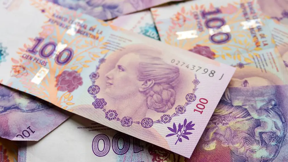 Al billete de Eva Perón de $100 se sumarán otro con imágenes de próceres femeninas. 
