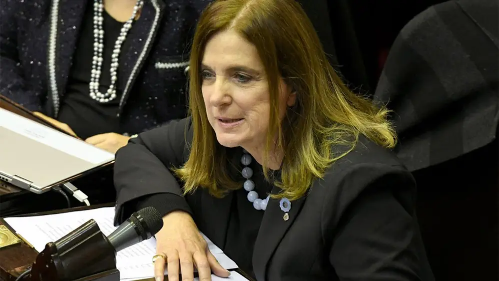La diputada Carmen Polledo, quien propuso quitar la palabra 