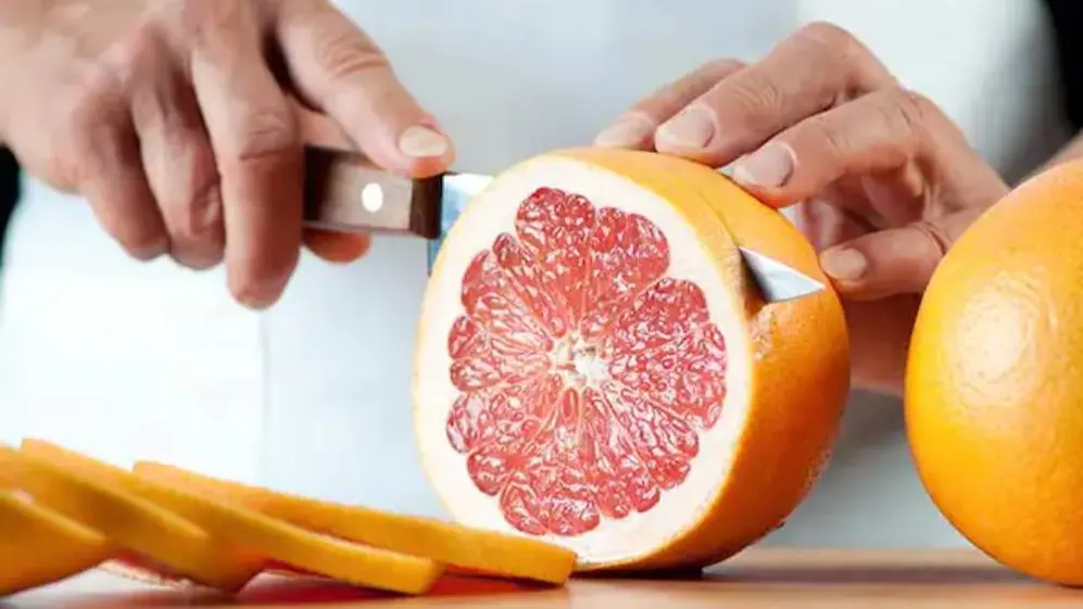 El pomelo es una de las comidas para bajar de peso