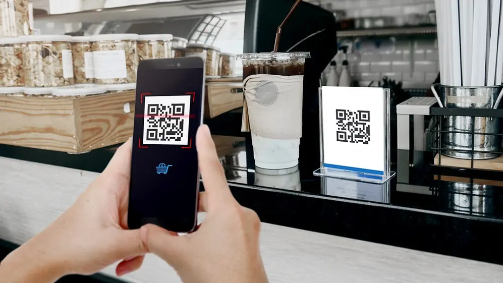 Desde este lunes, el pago con QR es interoperable: se puede escanear cualquier código con cualquier aplicación o banco
