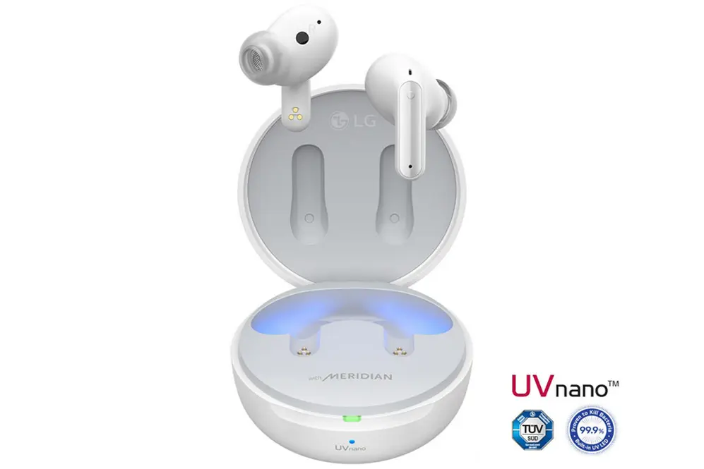 El estuche de carga también realiza una limpieza automática de los auriculares.